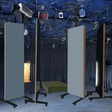 Крихітка Цахес на прізвисько Цинобер. Костянтин Пономарьов – театральний художник, художник з костюмів. Березіль